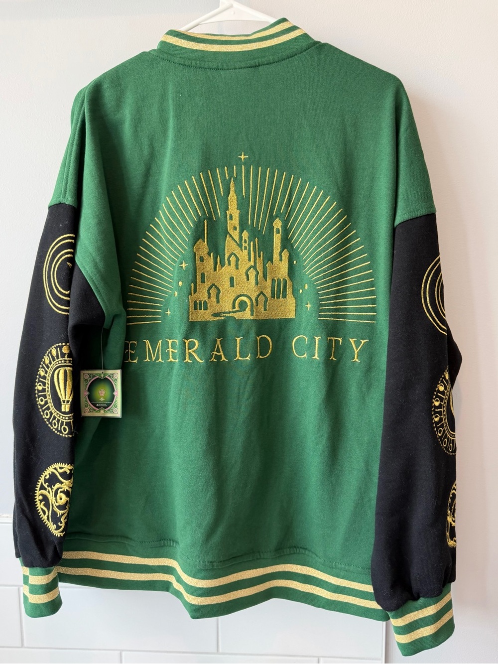 ✨NWT Universal Wicked Emerald City Oversized Varsity Jacket. Size Large